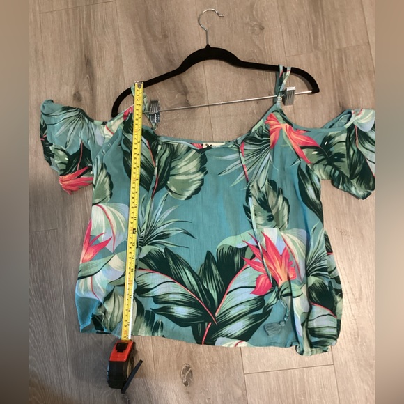 Show Me Your Mumu Kauai Lola Cold Shoulder Top S - Picture 5 of 6
